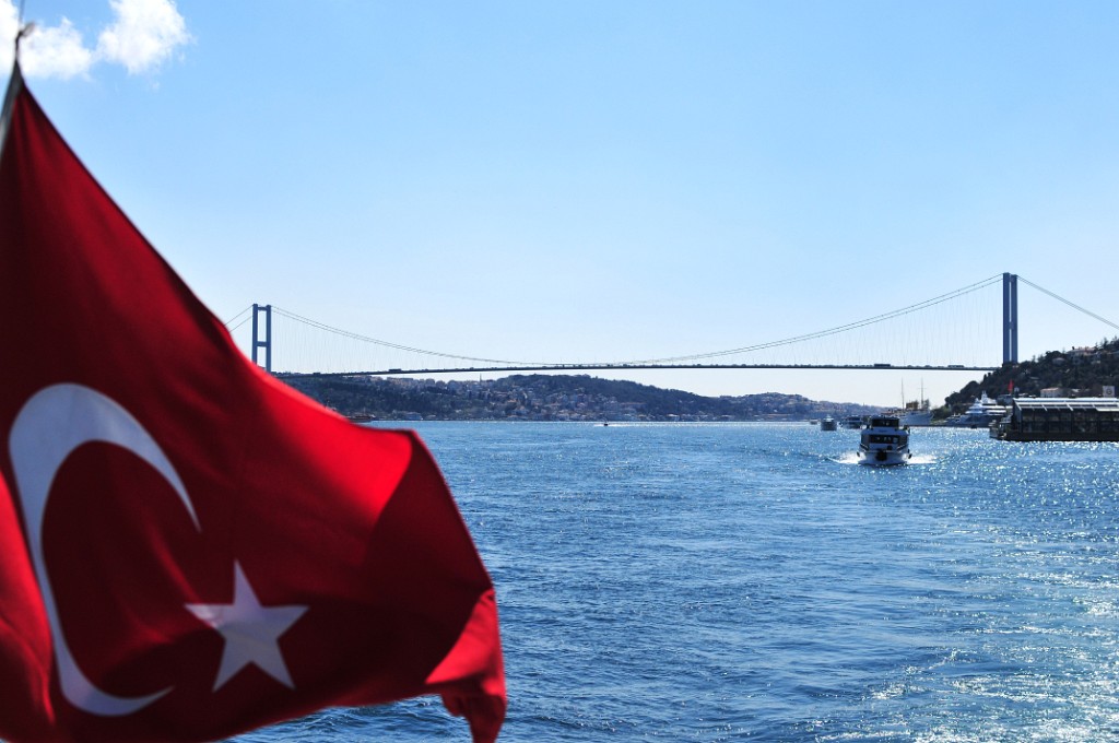 ISTANBUL... pont entre l'Orient et l'Occident...